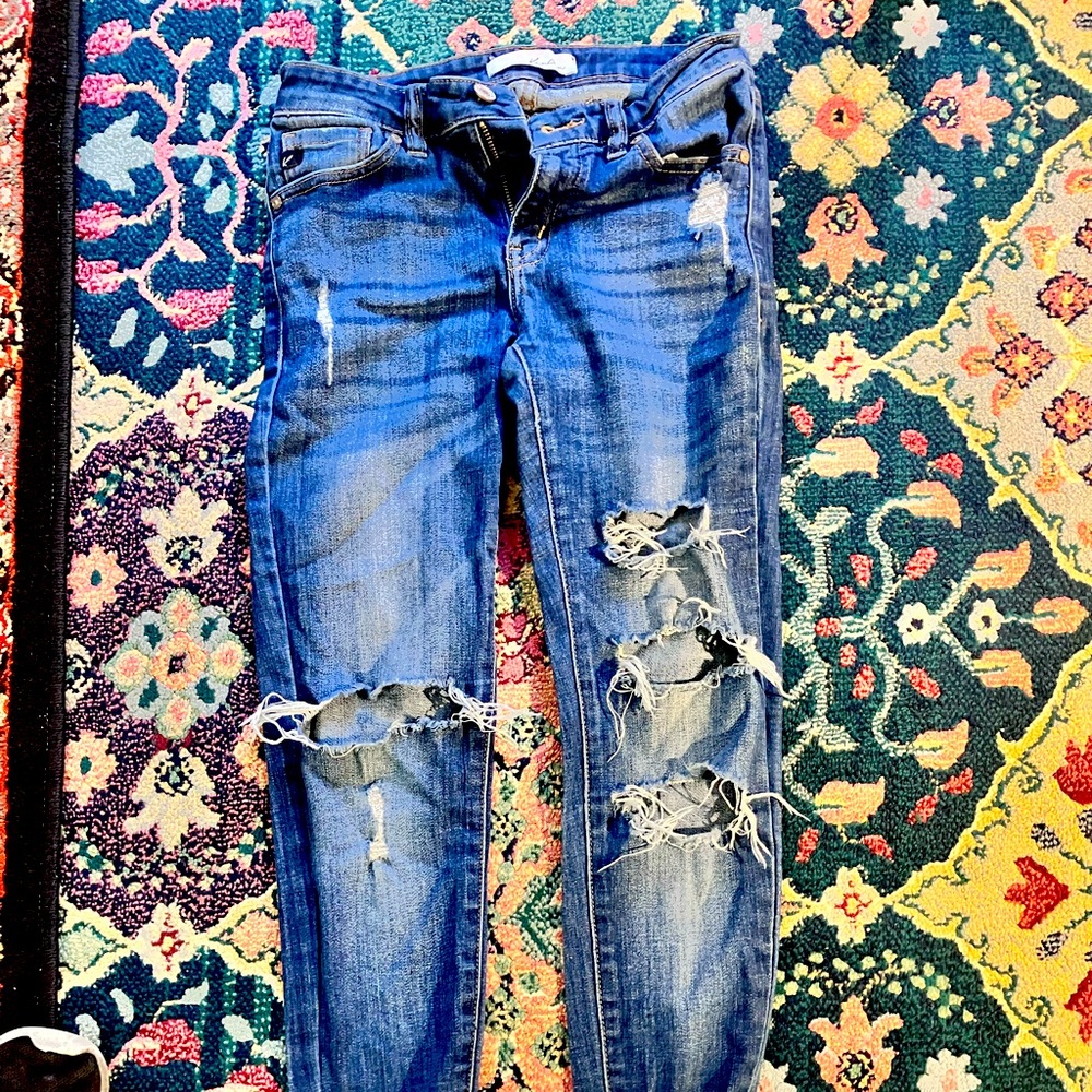 KANCAN DISTRESSED Low-rise Frayed Hem Skinny Jeans 26